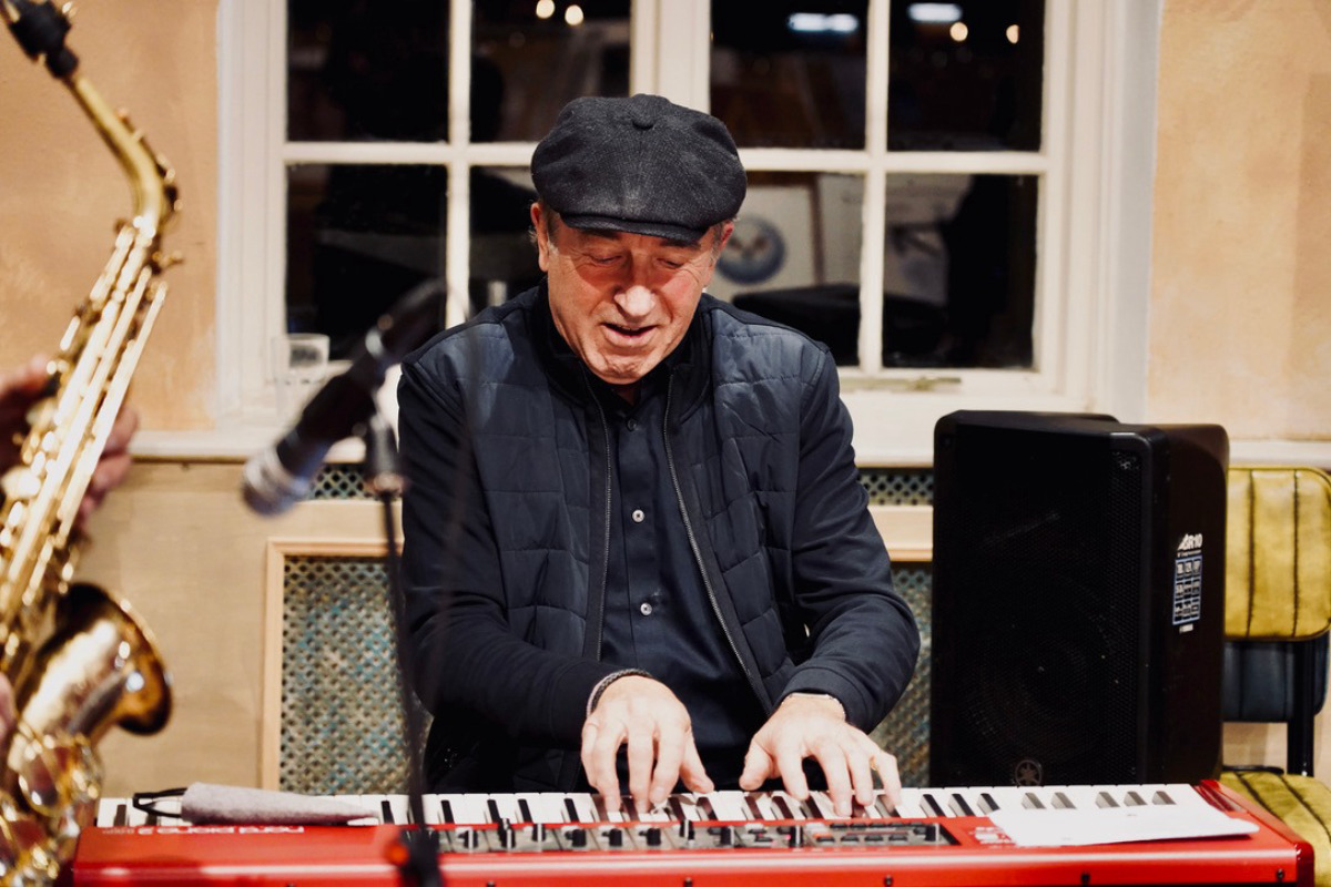 Robert Reid Duo Live in Tenterden (picture: The Grapevine)